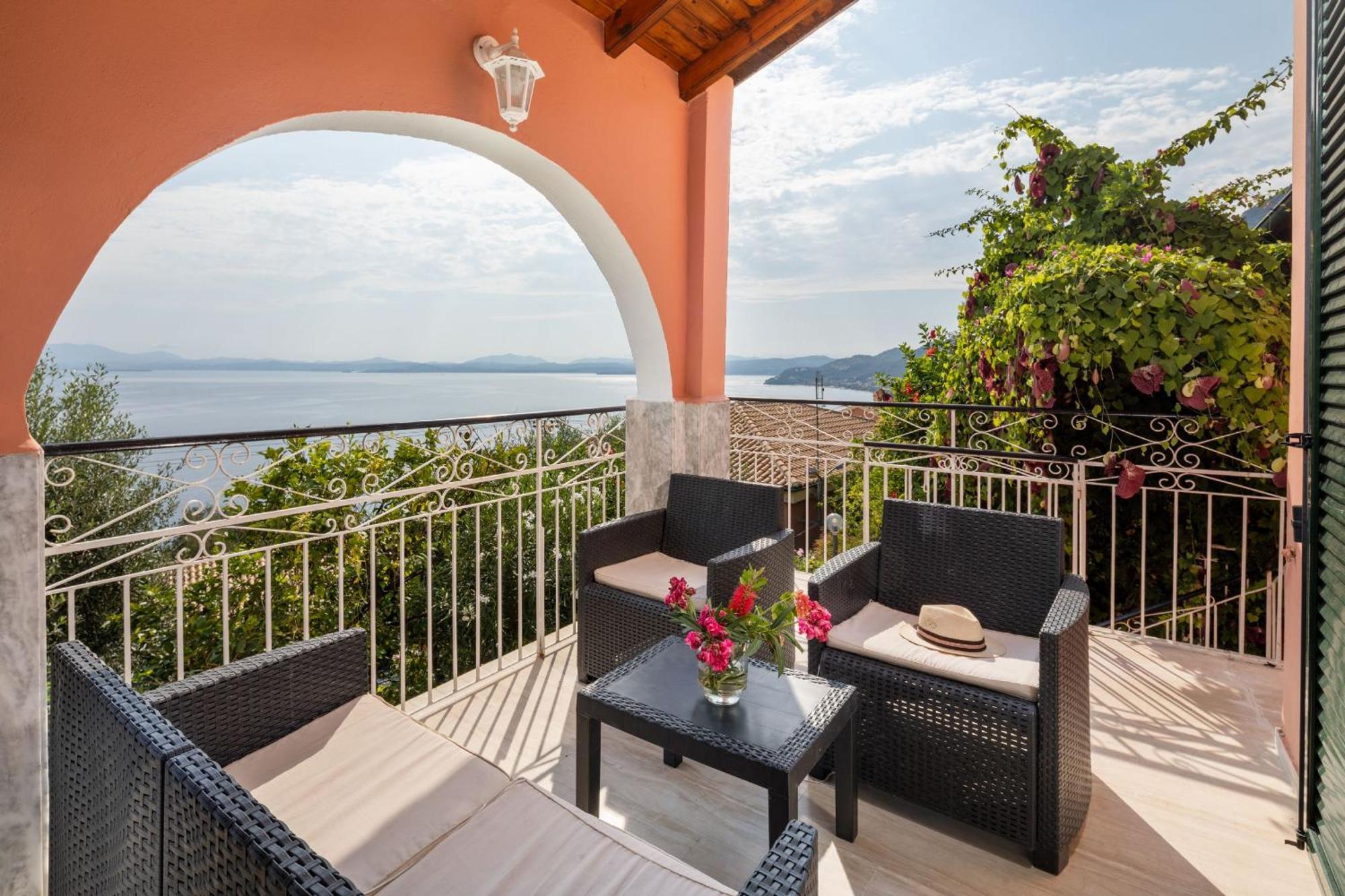 Villa Nafsika Nisaki  Extérieur photo